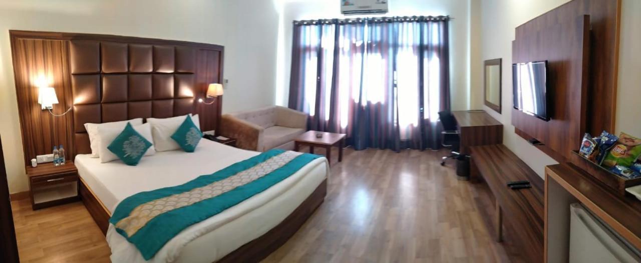Hotel Pong View Dharamshala Buitenkant foto