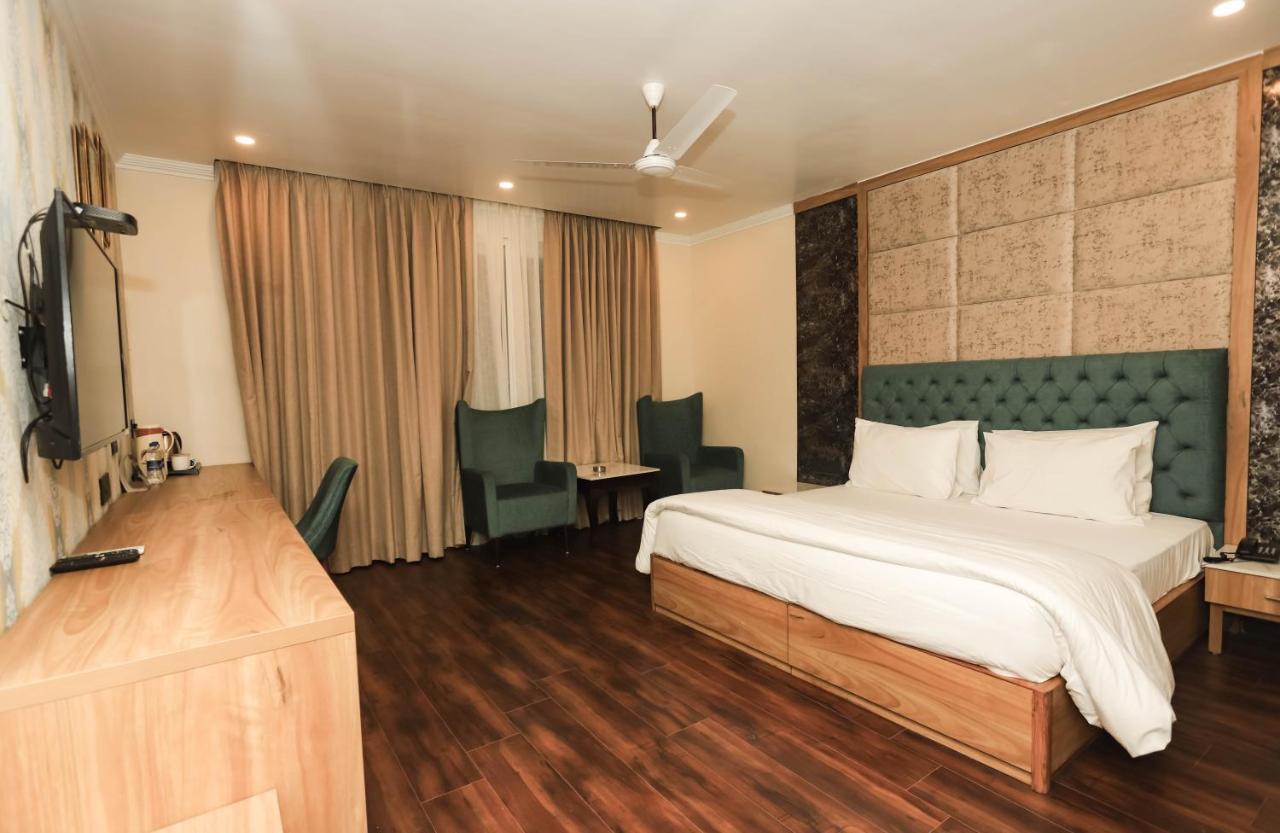 Hotel Pong View Dharamshala Buitenkant foto